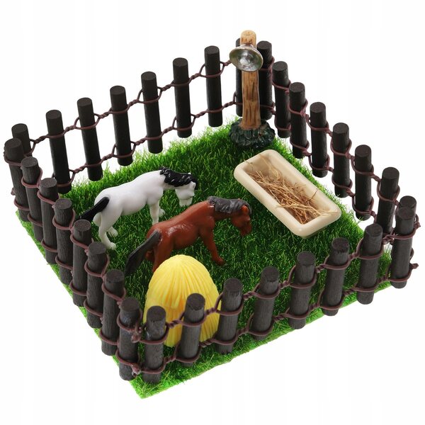 Modello Miniatura Stalla per Cavalli in Legno e Plastica, Dimensioni 9x9 cm