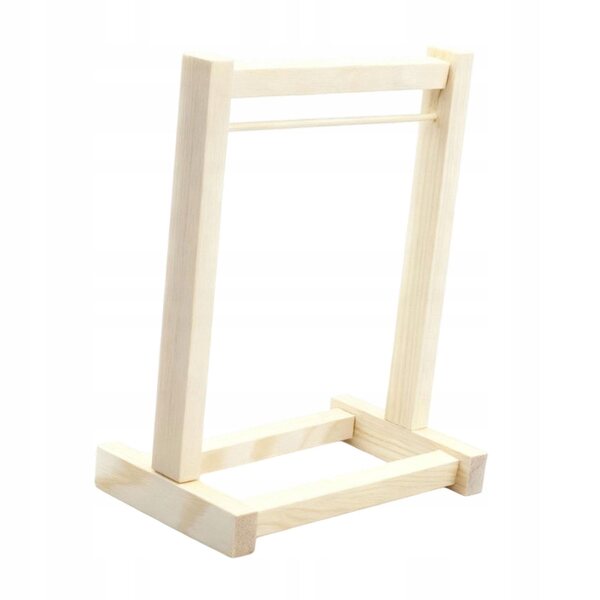 Puppenkleiderständer aus Holz – DIY Kindergarderobenmöbel