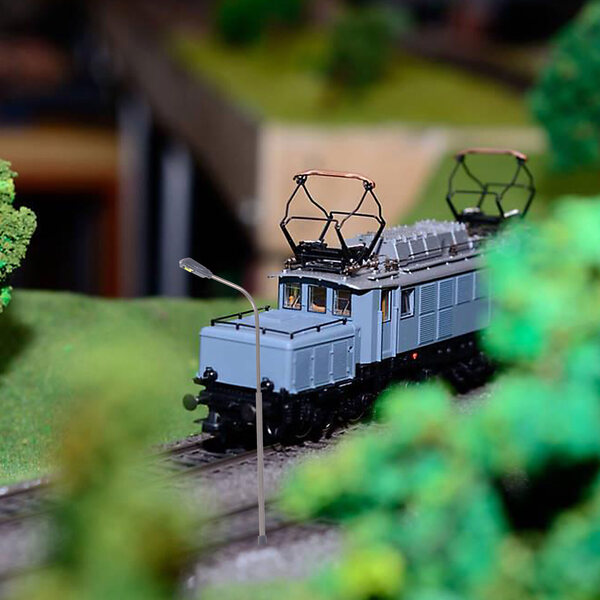 Lot de 10 lampes LED pour trains miniatures à l'échelle OO – Lumière blanche longue durée