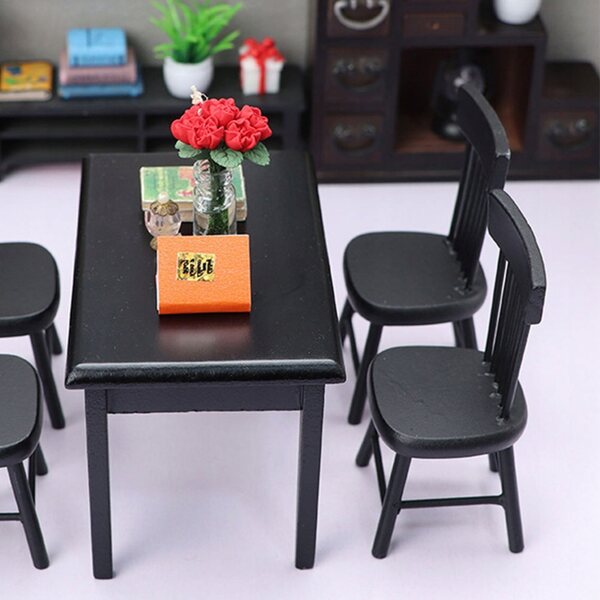 Set mini tavolo e sedie in legno nero per case delle bambole e decorazioni