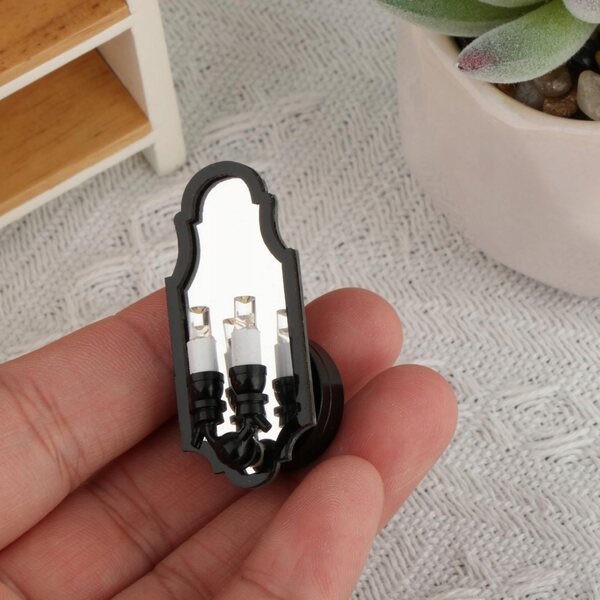 Lampa da parete miniatura nera con specchio in metallo 1:12 per casa delle bambole
