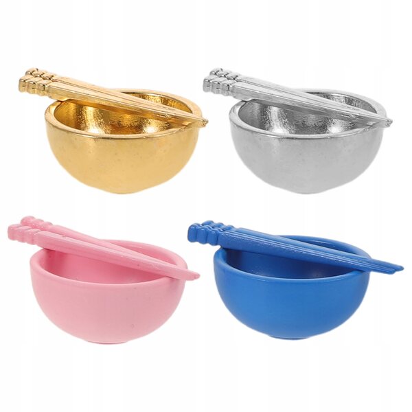 Set aus 4 Mini-Metallschüsseln mit Essstäbchen für 1:12 Puppenhaus
