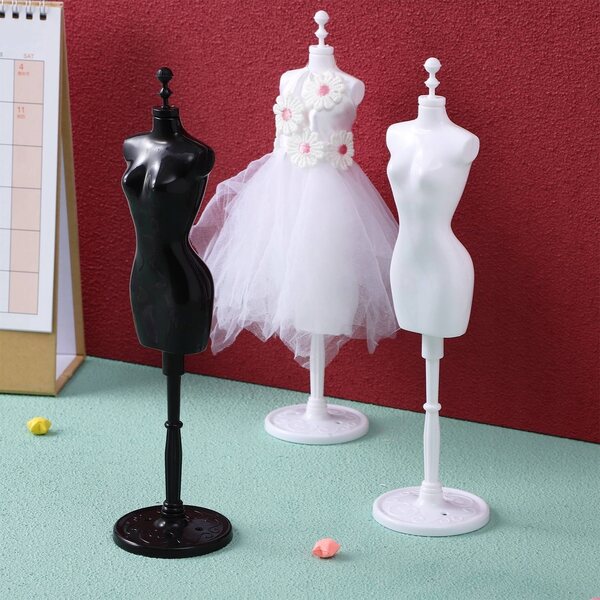 8 Mini-Universal-Puppenpuppen aus Kunststoff – stilvolle und langlebige Ständer
