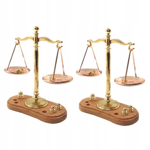 Set 2 Miniature Bilance da Cucina in Legno e Metallo per Casa delle Bambole