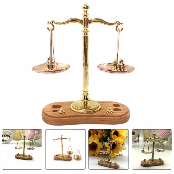 Set 2 Miniature Bilance da Cucina in Legno e Metallo per Casa delle Bambole