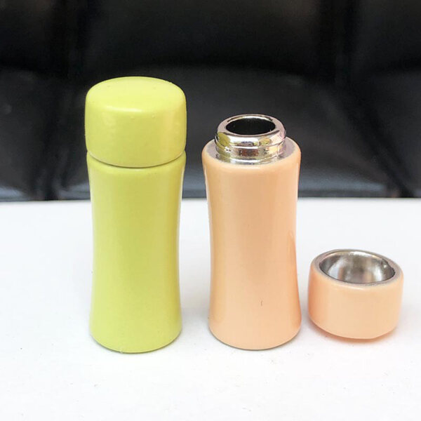 Mini bottiglie d'acqua giocattolo in metallo per bambini colore assortito