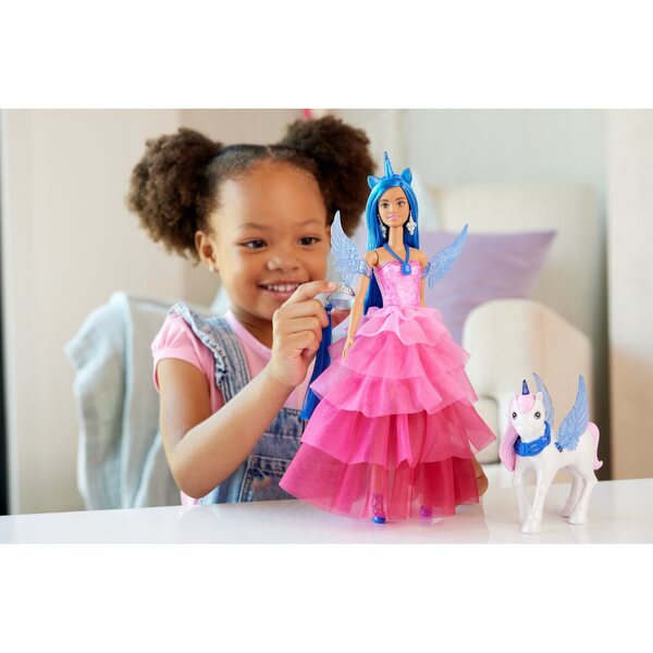 Barbie Sapphire mit geflügeltem Einhorn und Mattel-Accessoires zum 65. Jubiläum