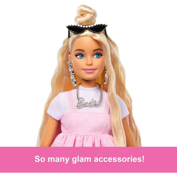 Barbie Deluxe Style - Lalka w pastelowo różowej sukience Barbiecore (HYV27)