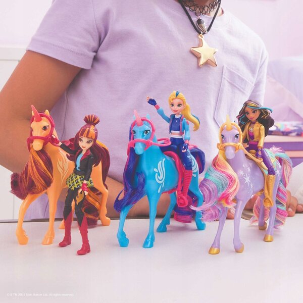 Bambola Valentina con unicorno Cinder Unicorn Academy Spin Master 14 cm