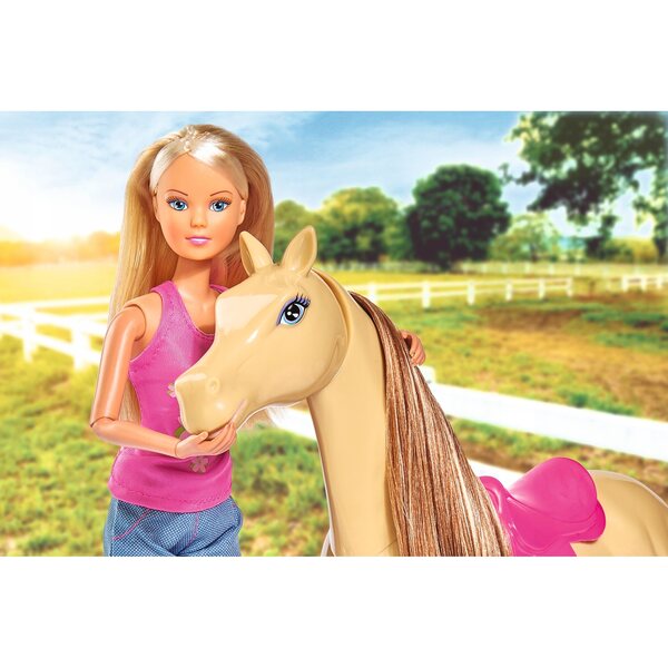 Bambola Steffi Love con cavallo e accessori per l'equitazione per bambini dai 3 anni