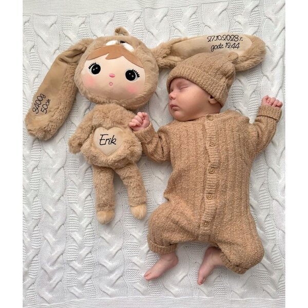 Beigefarbenes Kaninchen 50 cm – Metoo Plüsch mit dem Namen des Kindes, ein perfektes Geschenk