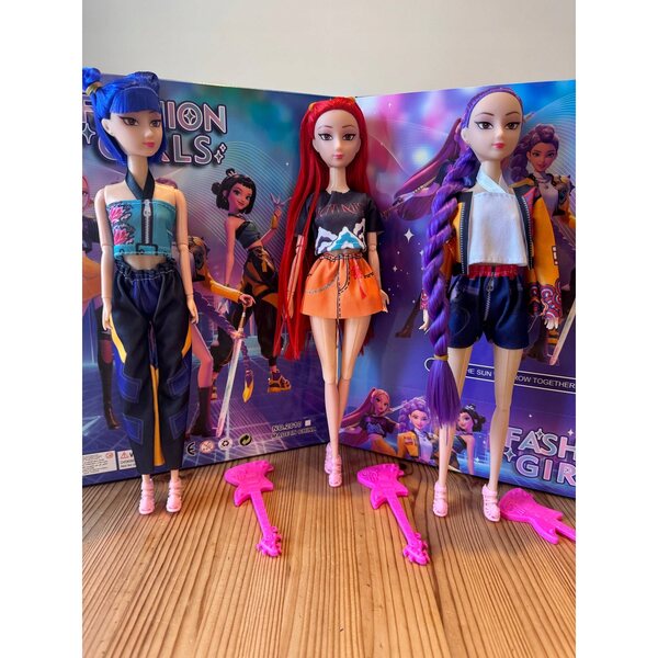 K-Pop Hunters Zoey 30 cm große bewegliche Puppe mit modischem Outfit und beweglichen Gelenken