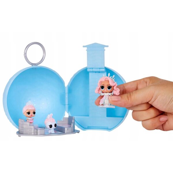 LOL Verrassingspop O.M.G. Mini-winterfamilie met accessoires 8+