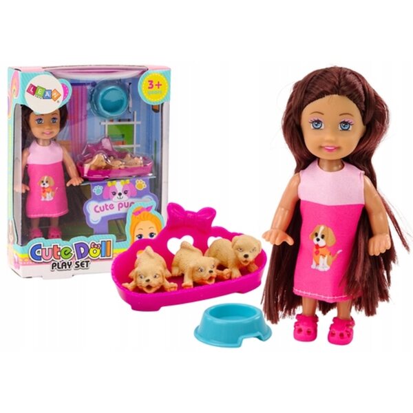 Minipuppe mit langen Haaren und drei Hunden im Bett LEAN Toys