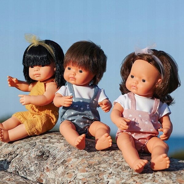 Bambola Europea Profumata con Capelli Castani 38 cm Miniland My Friends & Me