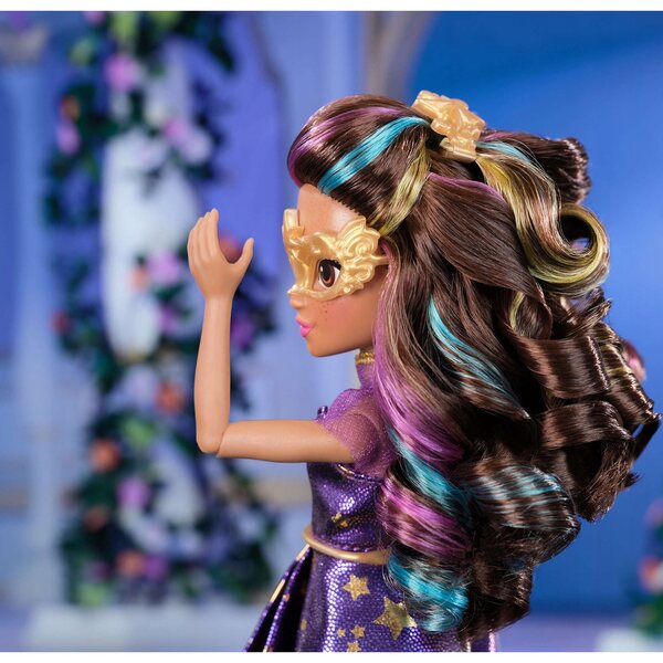 Bambola Sophia Unicorn Academy da 24 cm con maschera Spin Master e abito da ballo