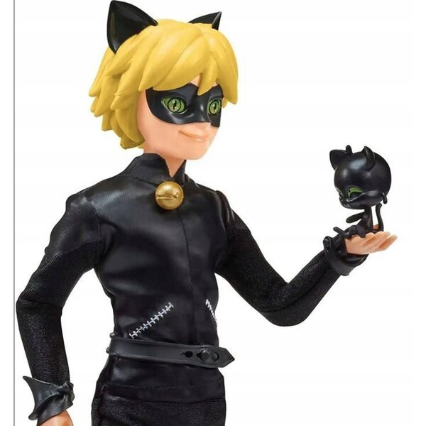 Bambola Miraculous Adrien come Gatto Nero 33 cm con Accessori Playmates Toys
