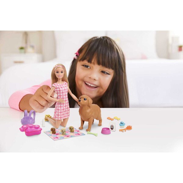 Barbie e la nascita dei cuccioli set con bambola, 4 cuccioli e accessori