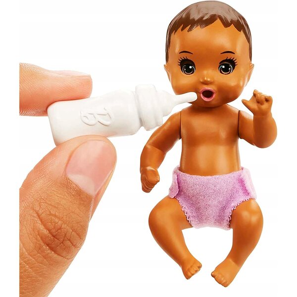 LALKA BARBIE SKIPPER USYPIANIE MALUSZKA zestaw z bobasem, łóżeczkiem