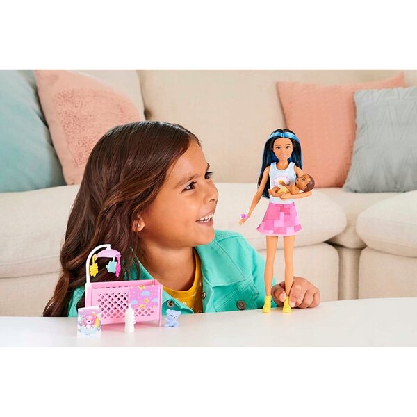 LALKA BARBIE SKIPPER USYPIANIE MALUSZKA zestaw z bobasem, łóżeczkiem