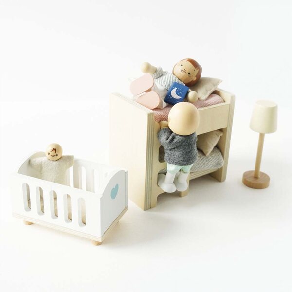 Set mit 7 Le Toy Van Holzpuppen – Puppenfamilie mit Baumwollkleidung