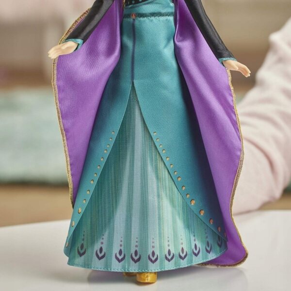 Anna Disney Frozen interaktive singende Puppe – Hasbro E8881