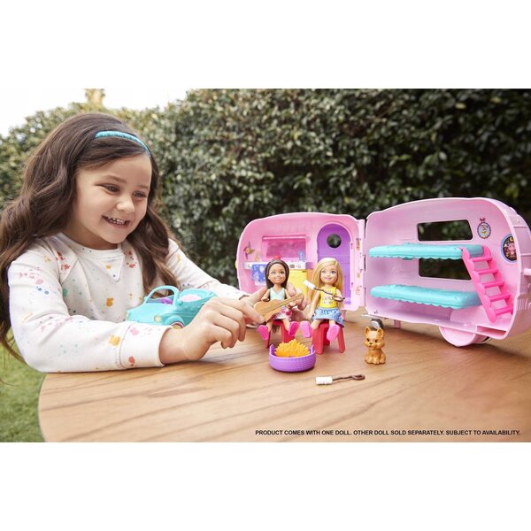 Barbie Chelsea con Auto Camper e Accessori per Gioco Creativo e Avventure