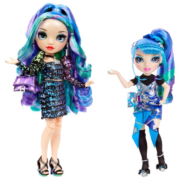 Bambola MGA Rainbow High Junior Holly De'Vious con accessori e abbigliamento scuola 24 cm