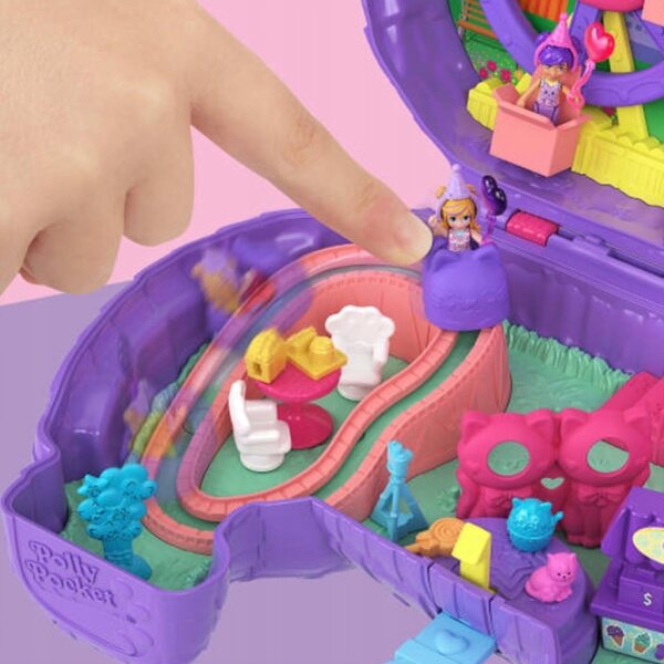 Polly Pocket Piniata Gatto Set Giochi con 23 Accessori e 2 Minidoll per Bambini 4+