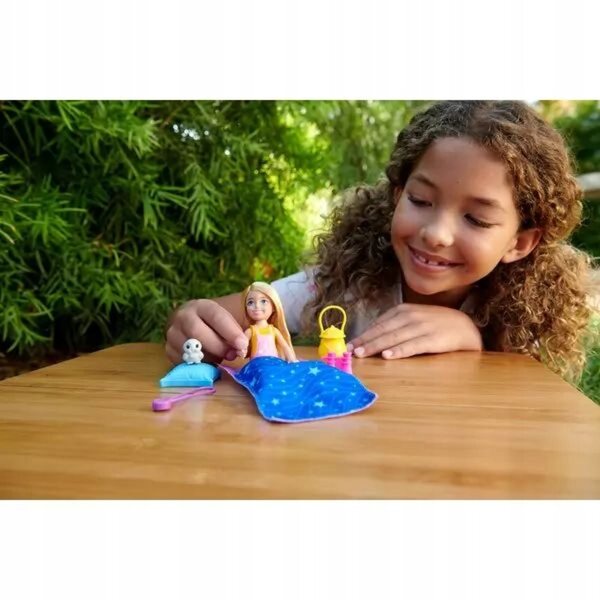 Barbie Chelsea Camping-Set mit Zubehör für Kinder ab 3 Jahren