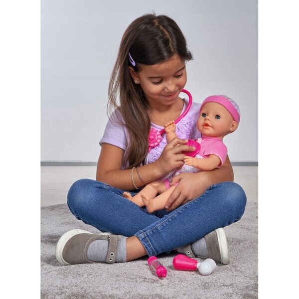 Nouveau-né bébé Simba avec accessoires médicaux et fonctions sonores poupée 38 cm