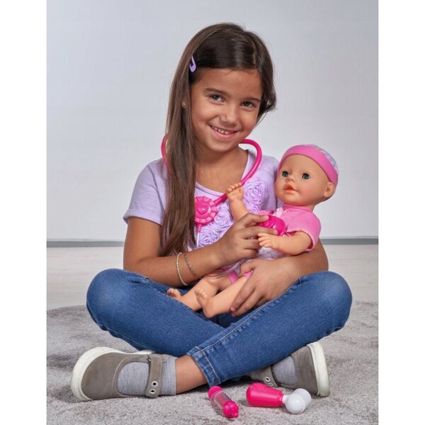 Nouveau-né bébé Simba avec accessoires médicaux et fonctions sonores poupée 38 cm