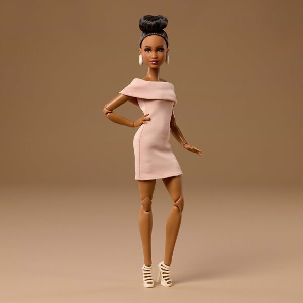 Barbie Basics Premium-Sammelpuppe Modell 08 – Stil und Eleganz