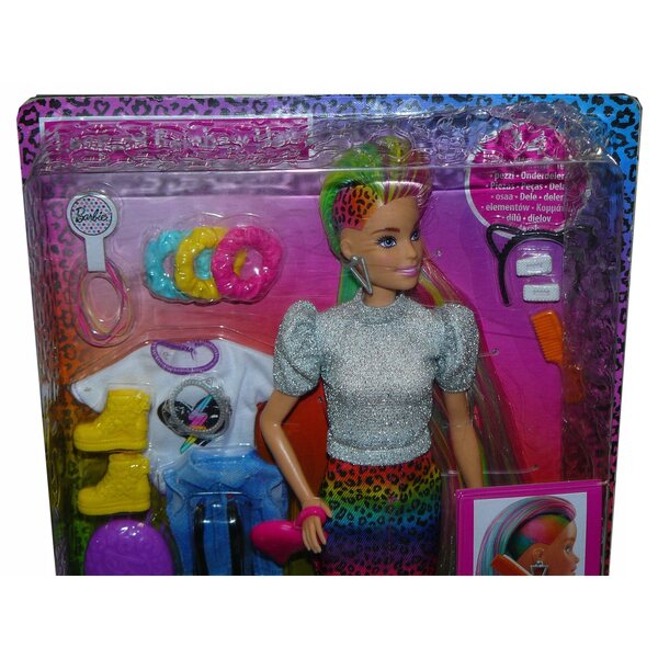 Barbie mit Regenbogenhaaren und farbwechselndem Panther-Motiv