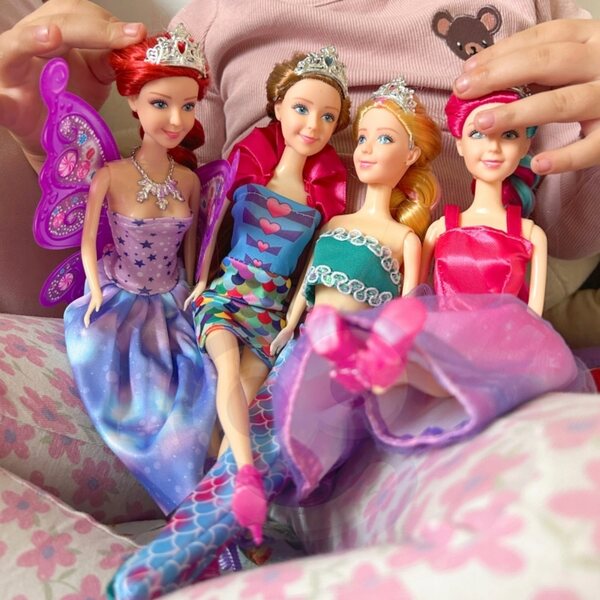 Set 4 Bambole Woopie Principesse Magiche con Accessori - Altezza 29 cm