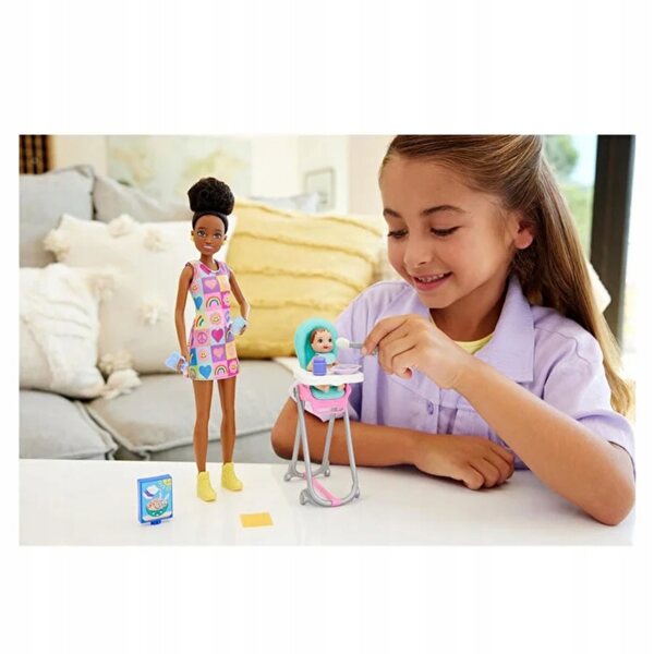 Barbie Skipper Babysitter mit Hochstuhl und Baby – Set für Kinder ab 3 Jahren