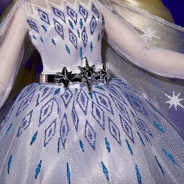 Bambola Elsa Frozen Disney Style Series - Eleganza Invernale da Collezione 30 cm