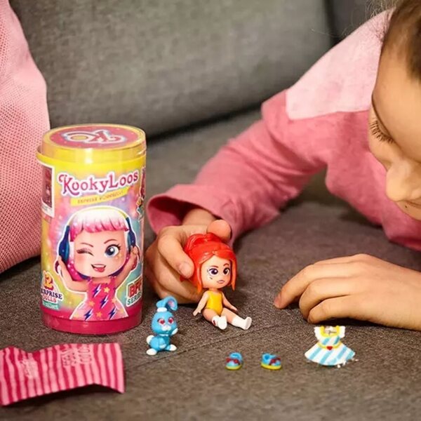 KookyLoos Bambola a Sorpresa in Tubo Collezionabile per Bambini 7+