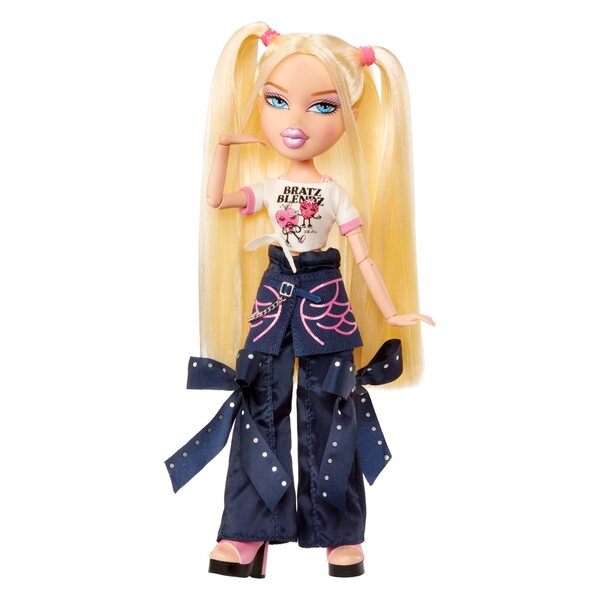 Bambola fashion Cloe Bratz Stylin' con look trendy e accessori unici