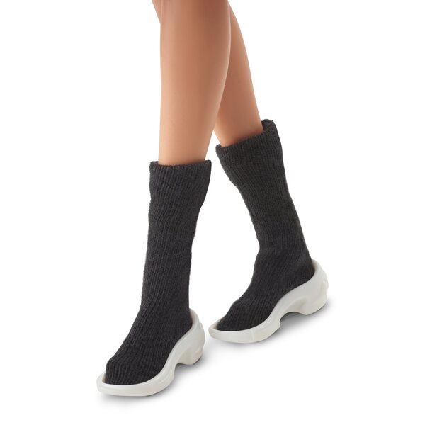 Barbie Signature BarbieStyle-Sammelpuppe mit hochwertiger Kleidung