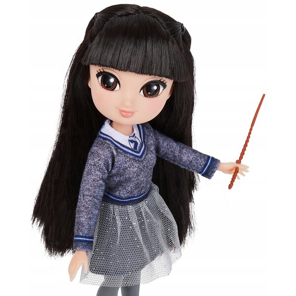 Harry Potter Cho Chang 20 cm Puppe mit Zauberstab und Ravenclaw-Uniform