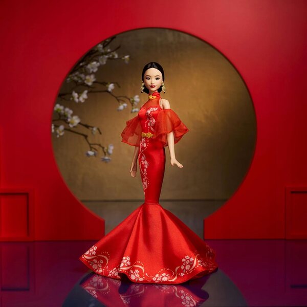Barbie Luna Neujahr mit traditionellem roten Qipao-Kleid 29 cm