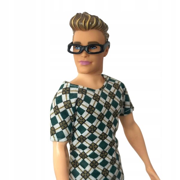Ken Sportpuppe mit Brille, T-Shirt und bequemer Hose, 30 cm