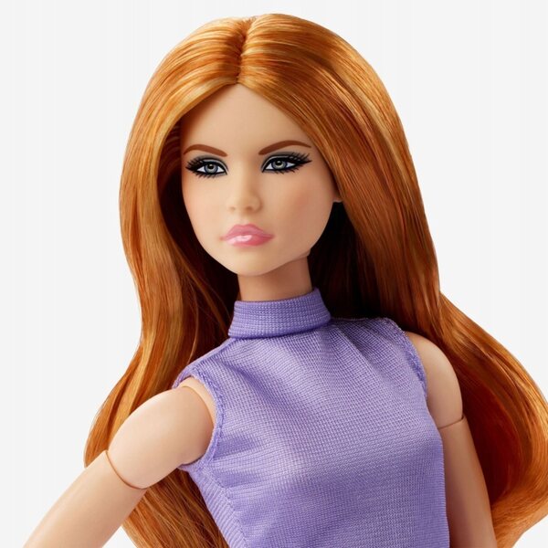 Barbie Signature Looks Rote Puppe 29 cm mit blauem Rock und lavendelfarbenem Oberteil