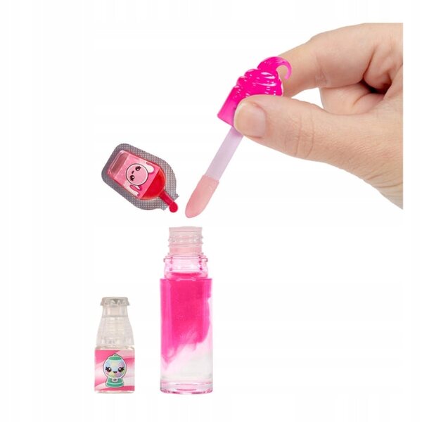 Yummiland Bianca Bubblegum - Bambola con Balsamo Labbra al Gusto Gomma da Masticare