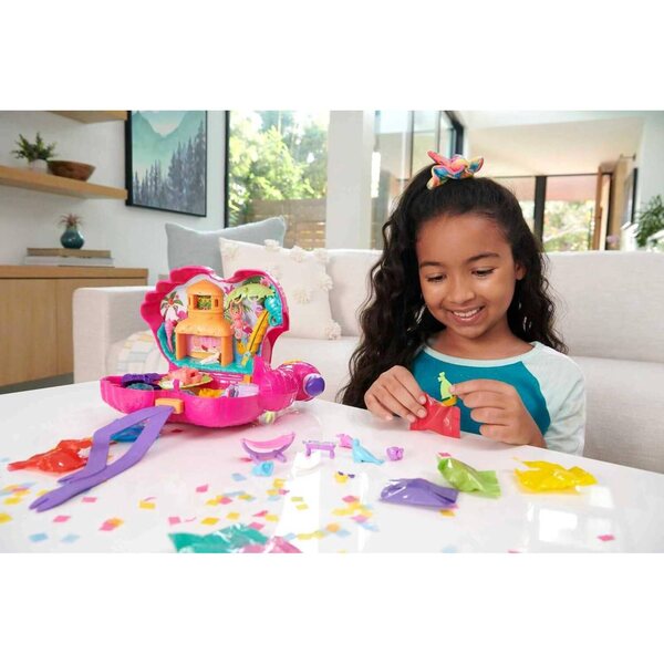 Polly Pocket Valigetta Flamingo con Piscina e 26 Sorprese, 2 Bambole