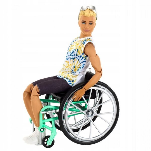 Ken Barbie in Wheelchair Fashionistas – Inklusivität und Abenteuer für Kinder