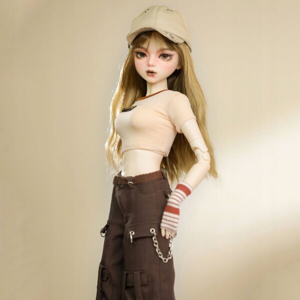 56 cm große 1/3-BJD-Puppe mit handgemachtem Make-up, Kleidung und Hut inklusive