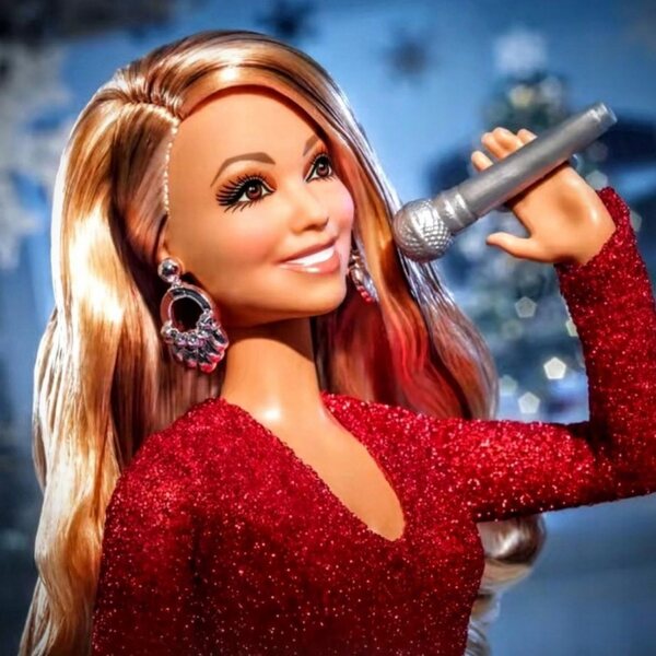 KOLEKCJONERSKA LALKA BARBIE MARIAH CAREY Signature HJX17 Czerwona Święta