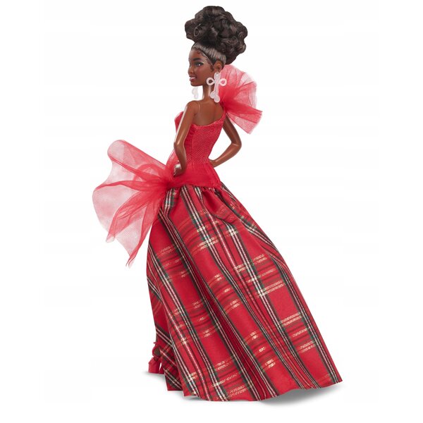 Barbie Signature 2024 mit lockigem Haar und elegantem Weihnachtspartykleid